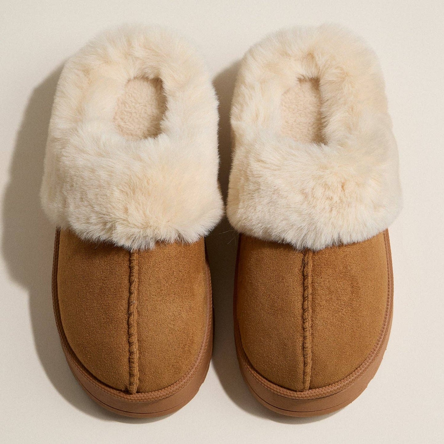 Cozy Claus Platform Sherpa Slippers