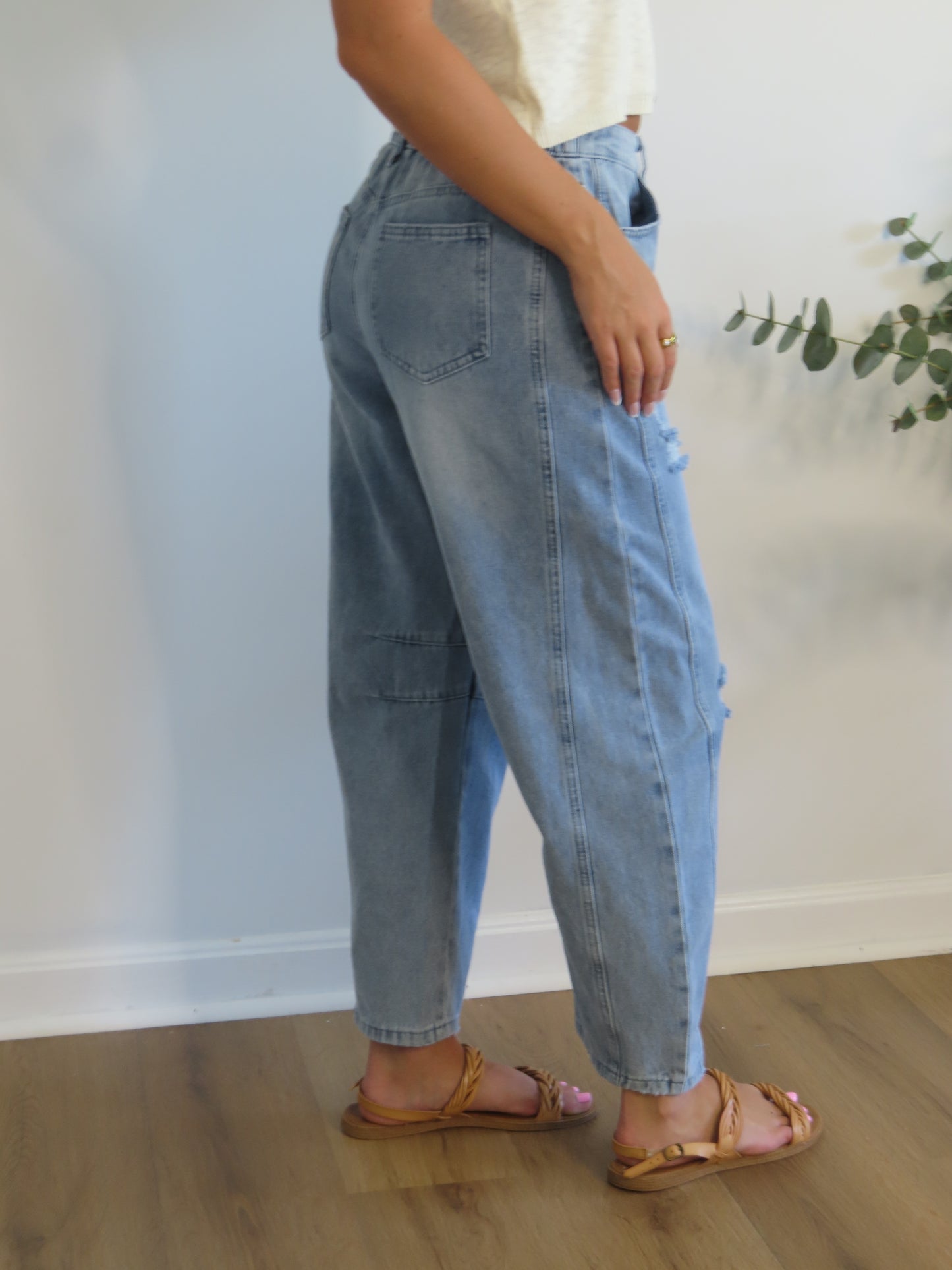 Sunday Market Barrel Jeans