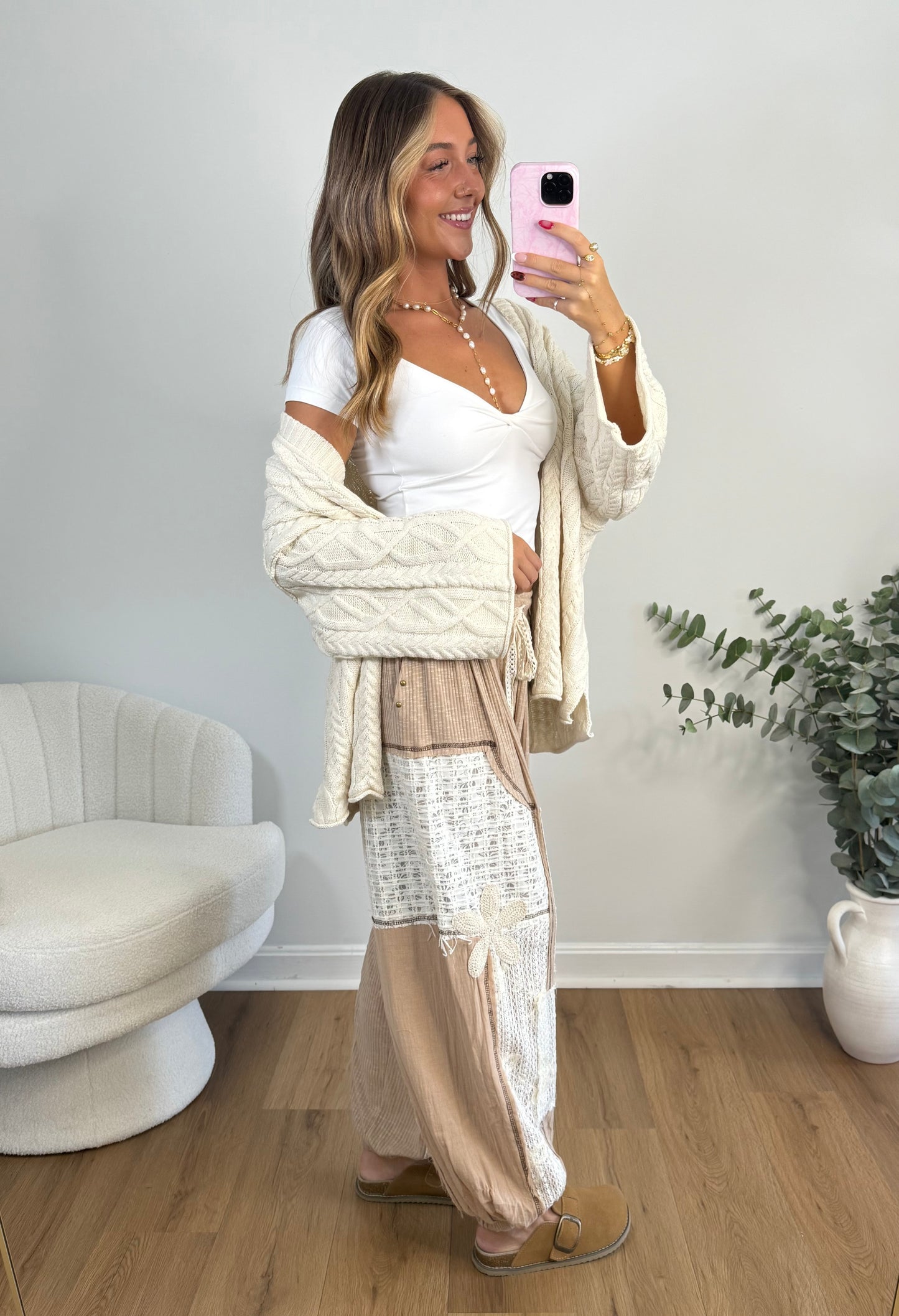Maple Bloom Joggers (Mocha)