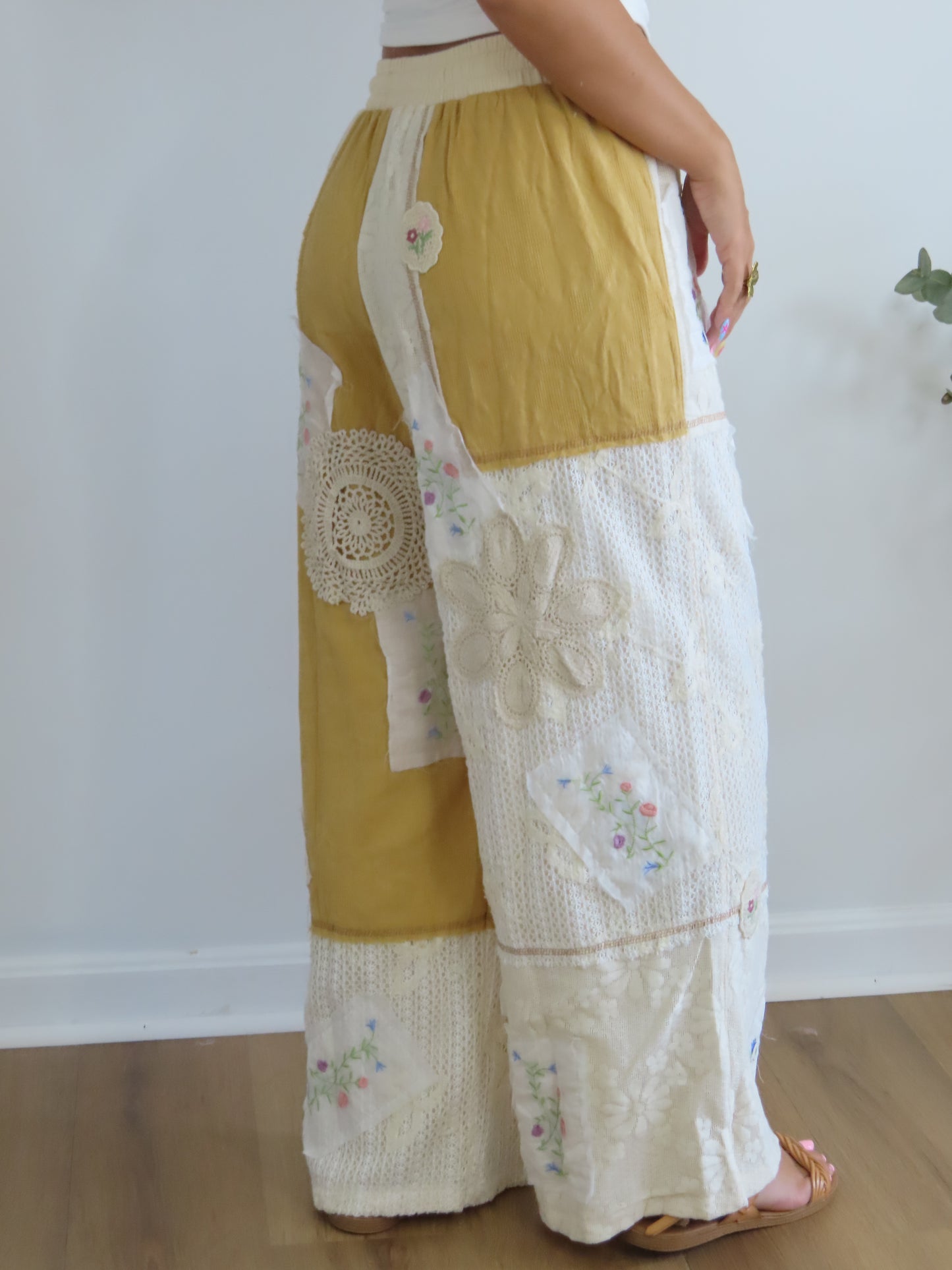 Sweet Stitch Pants- Honey Gold