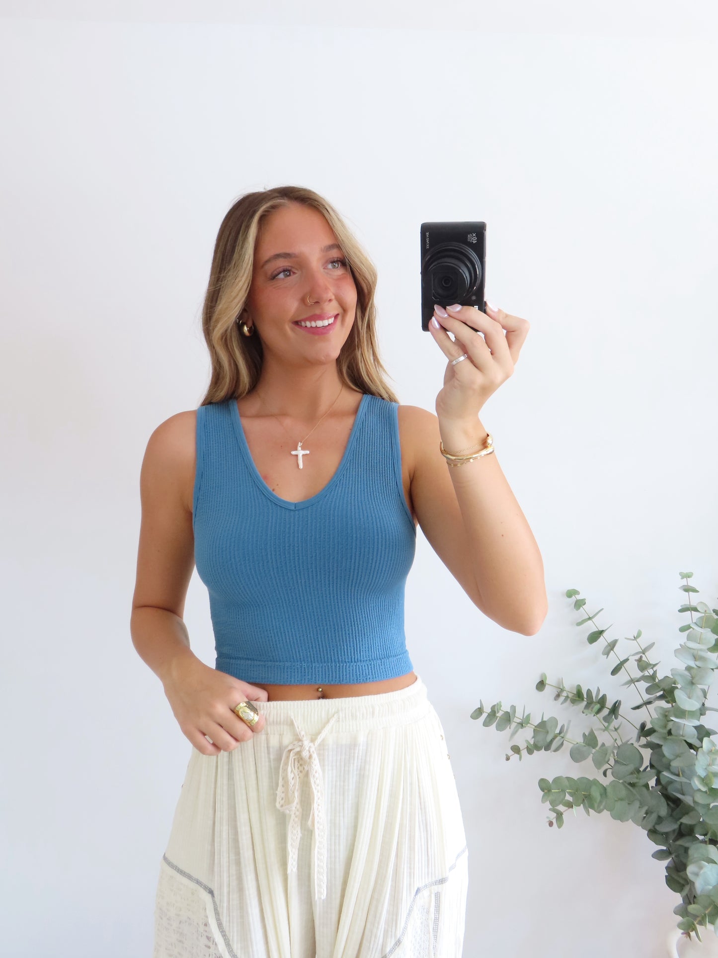 Essential Tank
