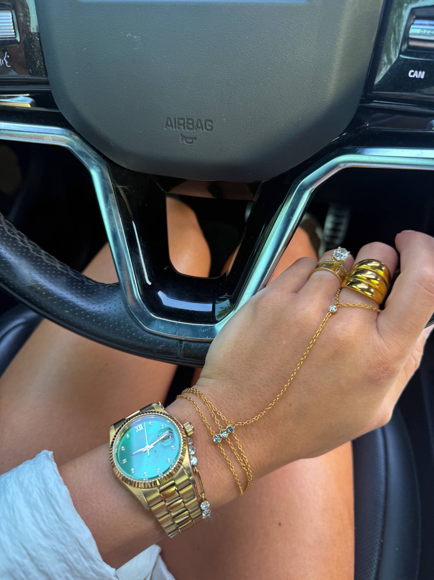 Bella Hand Chain