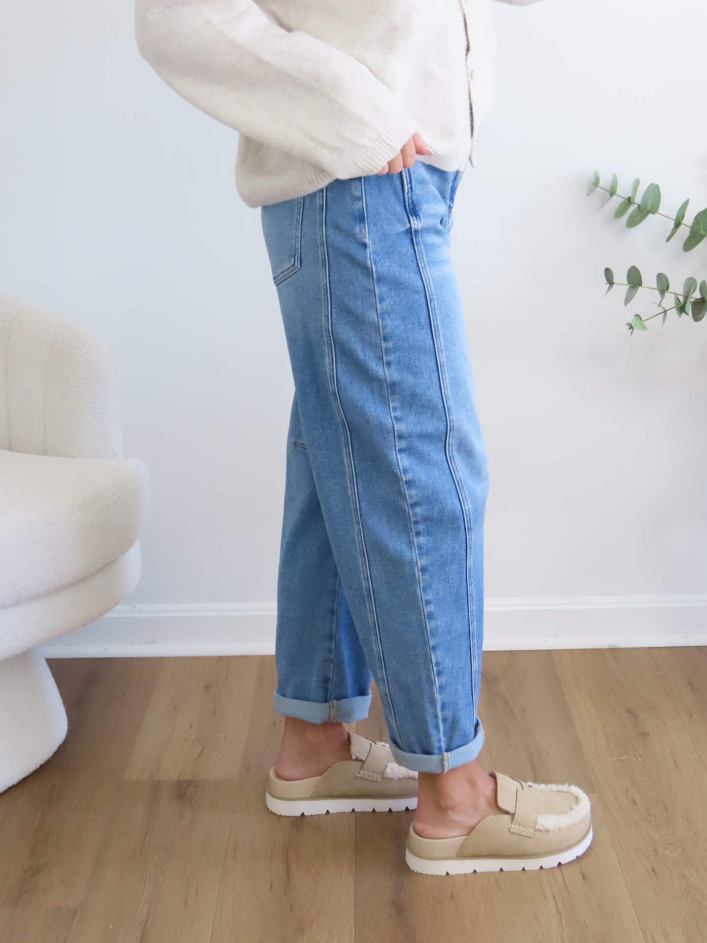 Risen Barrel Jeans