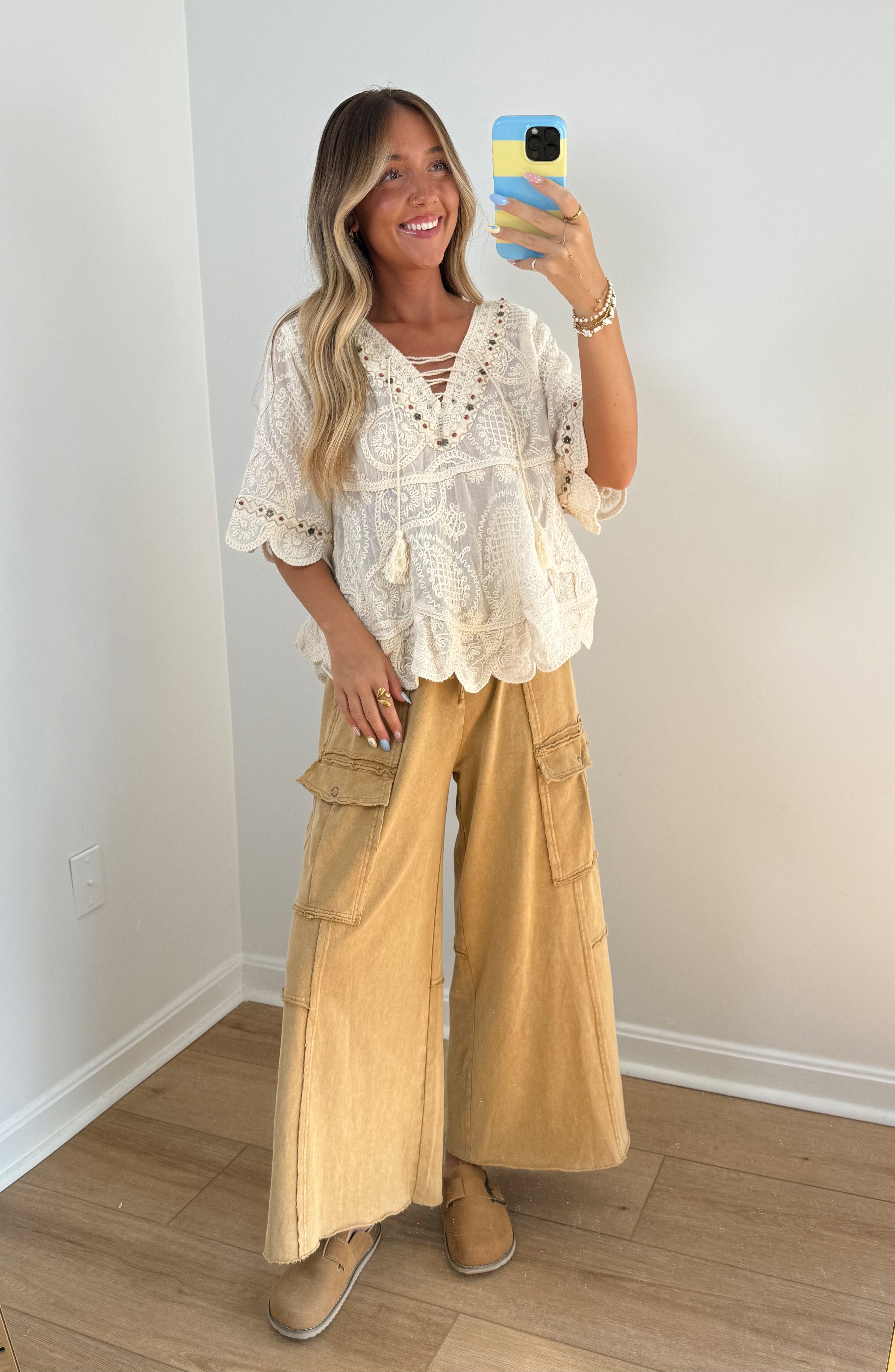 Daydream Cargos- Latte