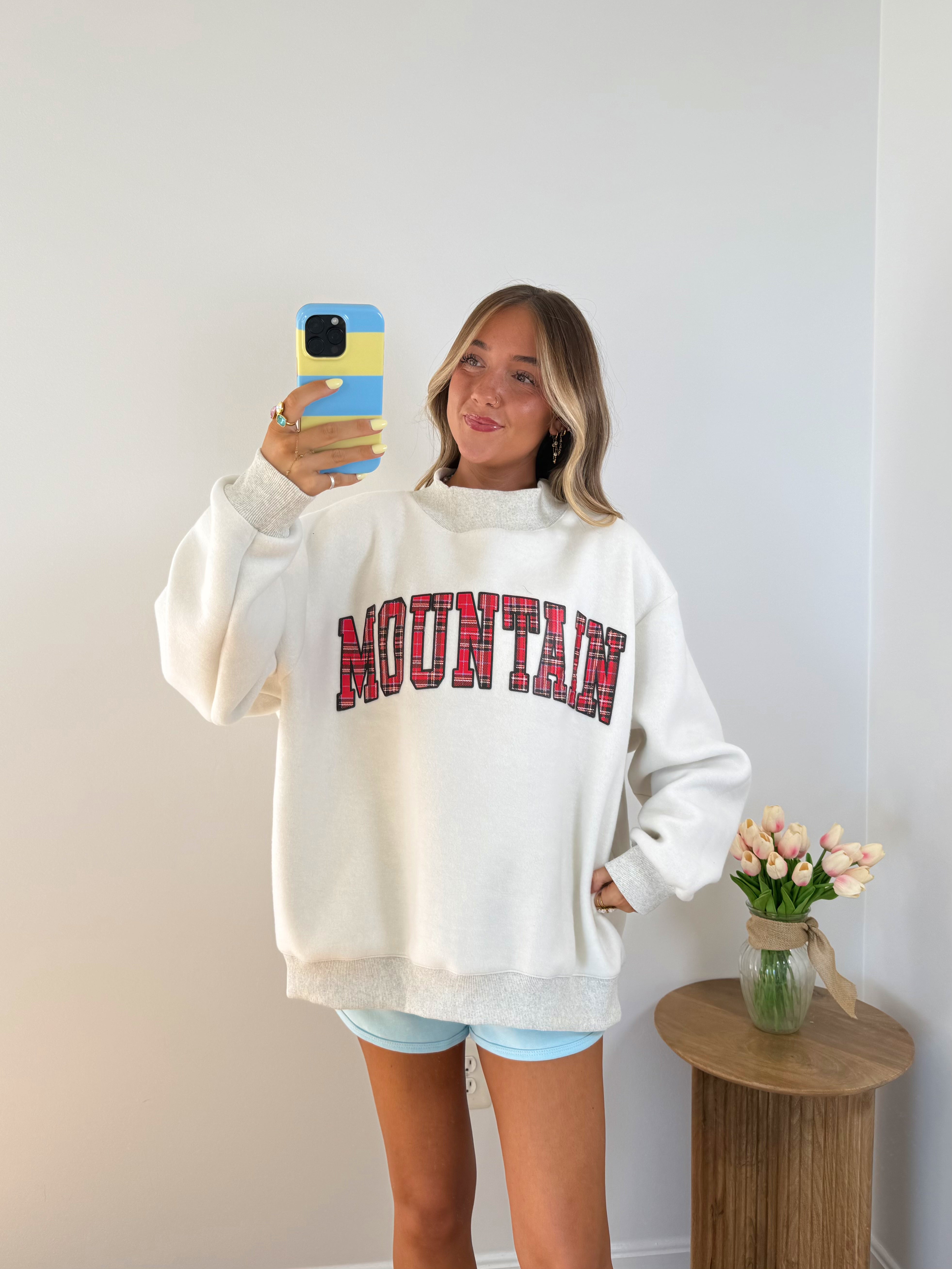 Lake/Mountain Mockneck