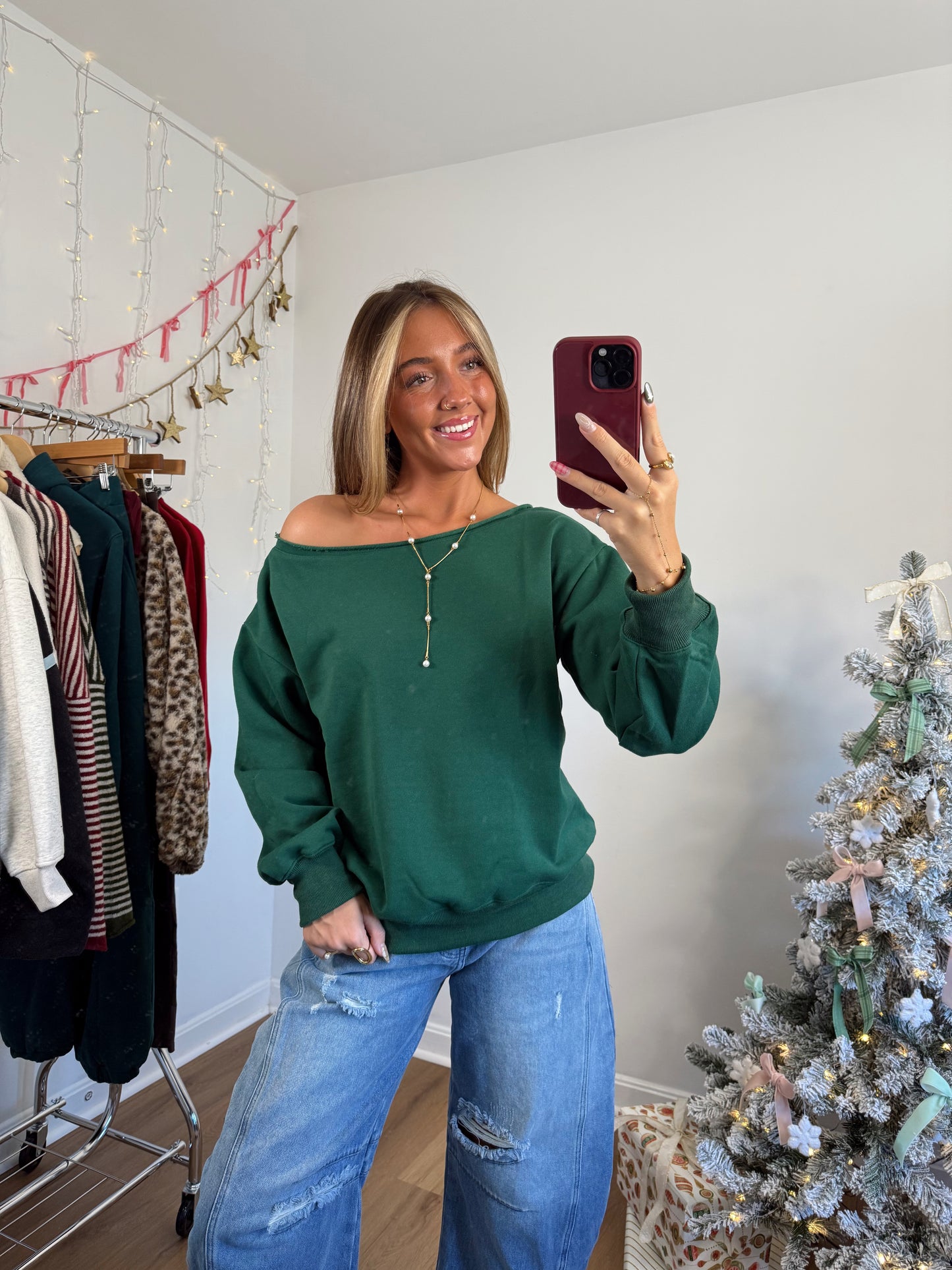 Stay Awhile Pullover (green)