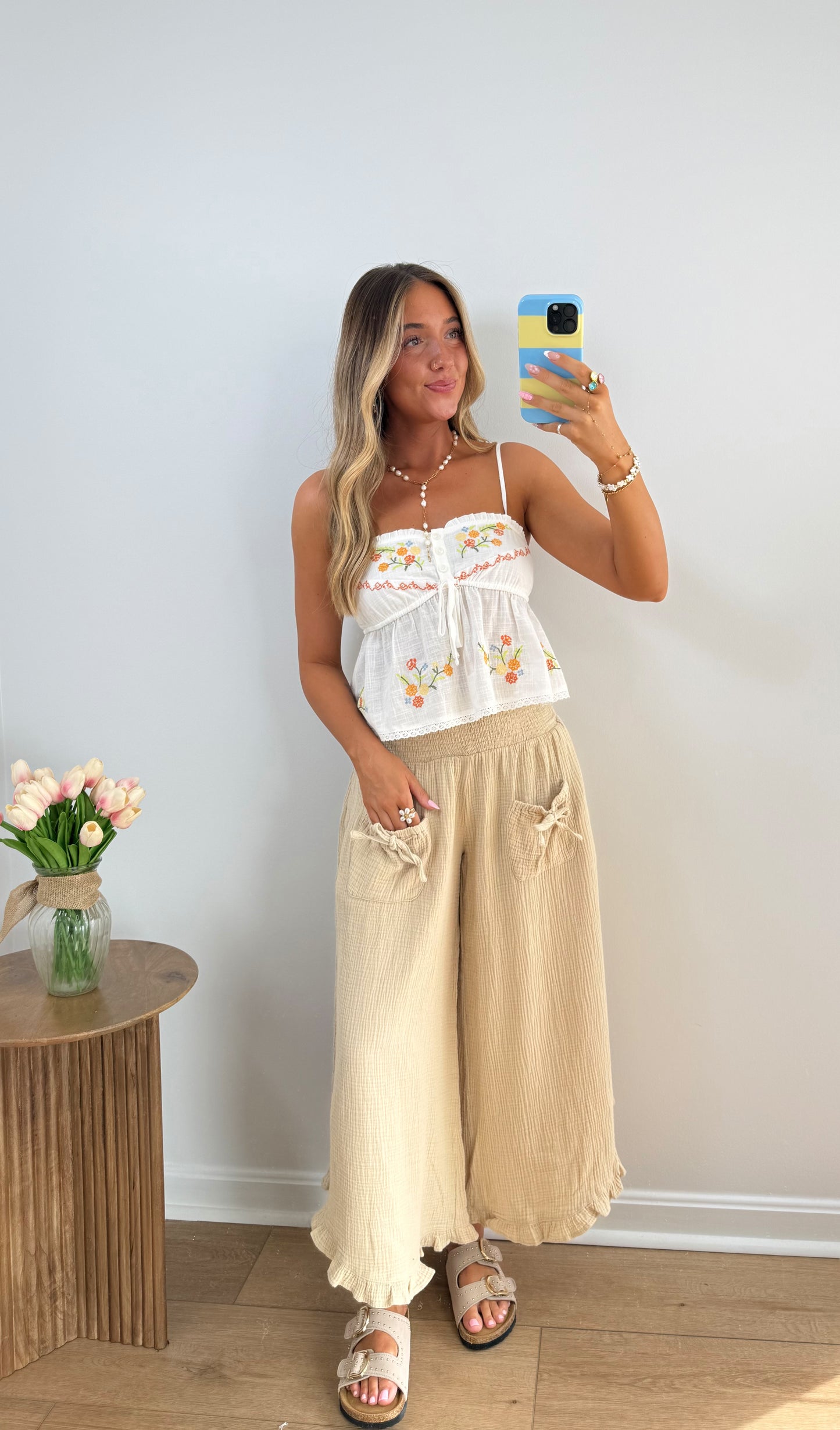 Flower Field Tank- White