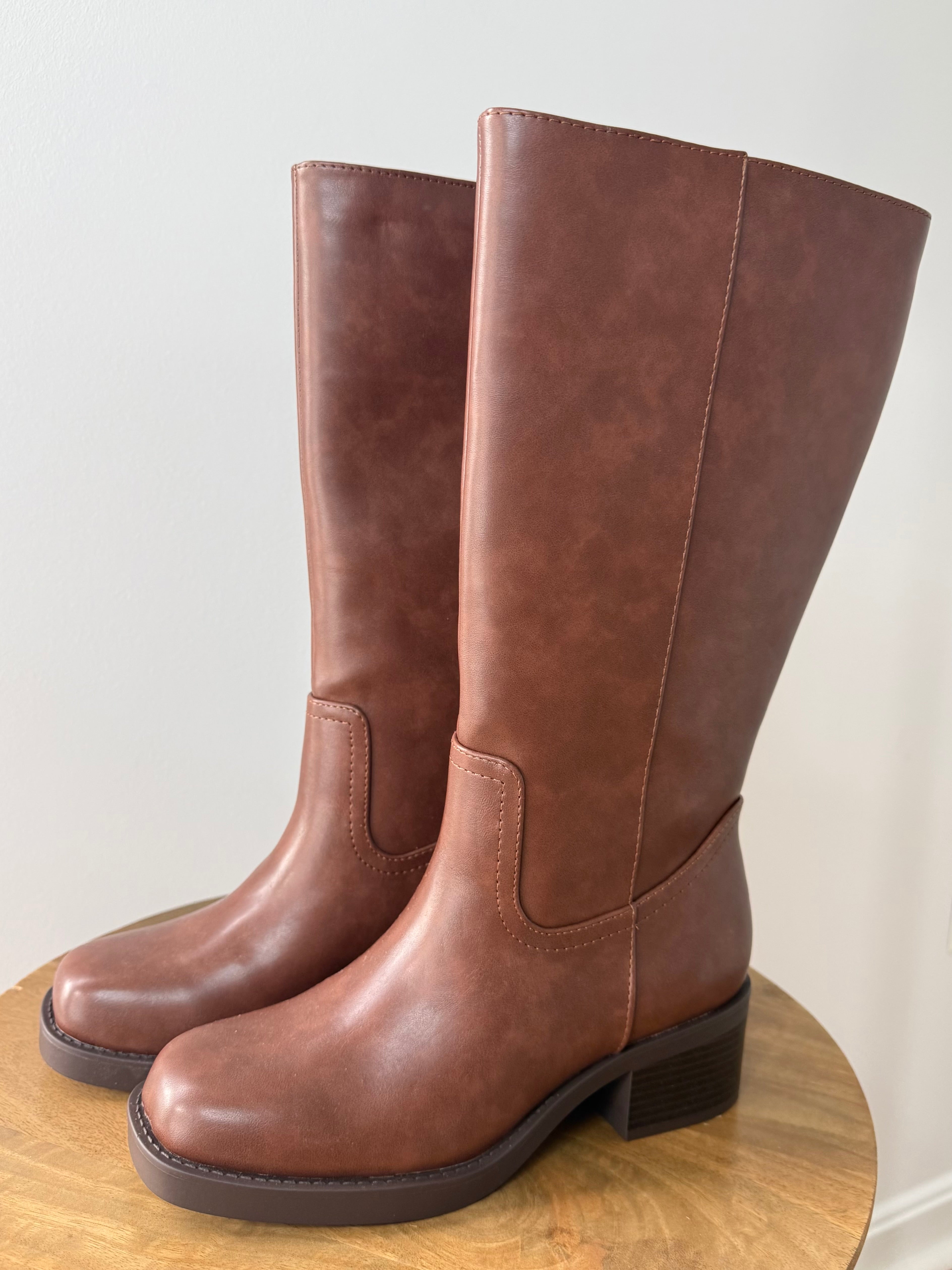 Fall Staple Boots- Dark Brown