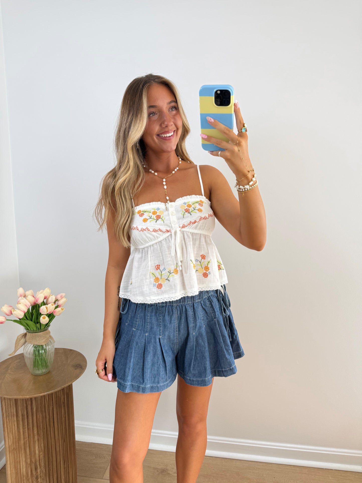 Flower Field Tank- White