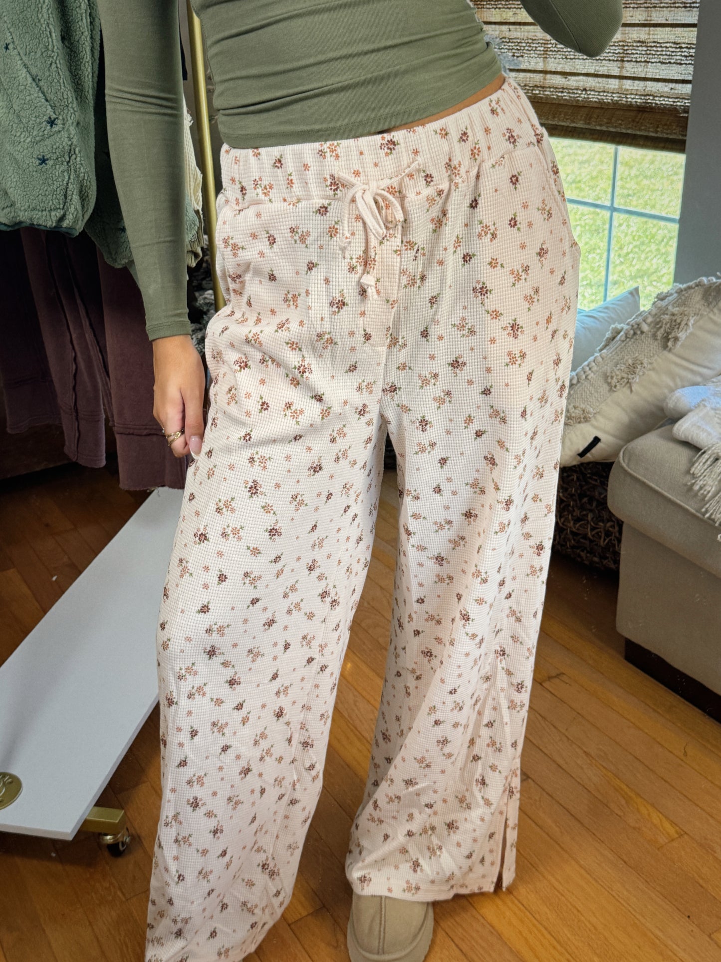 Snowy Meadow Pants