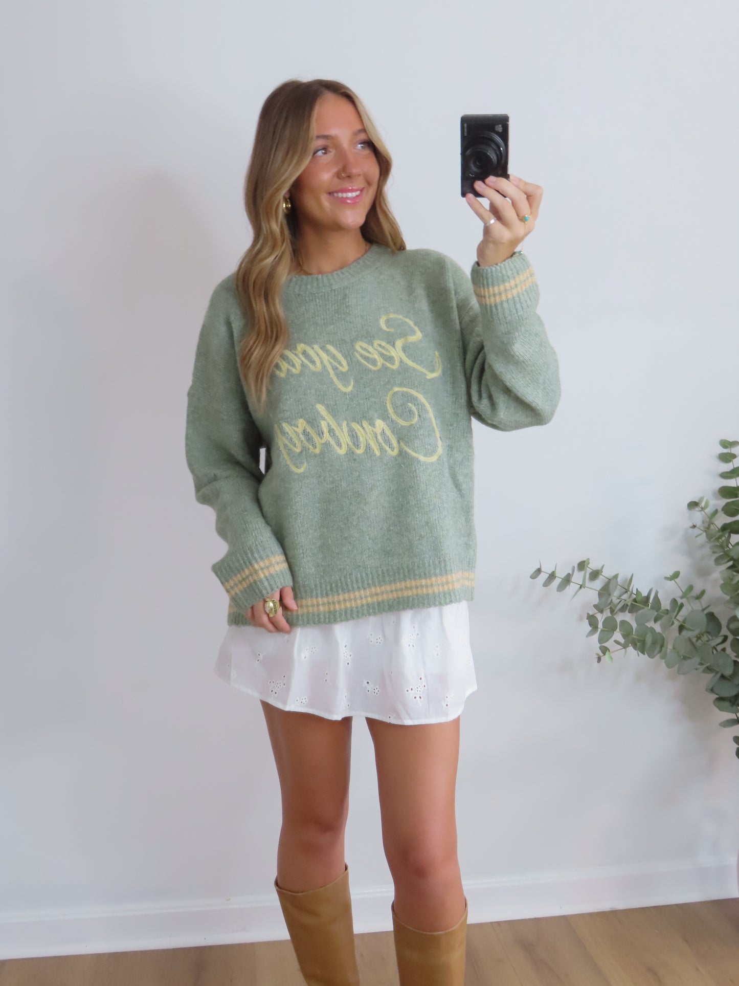 Eyelet Skort