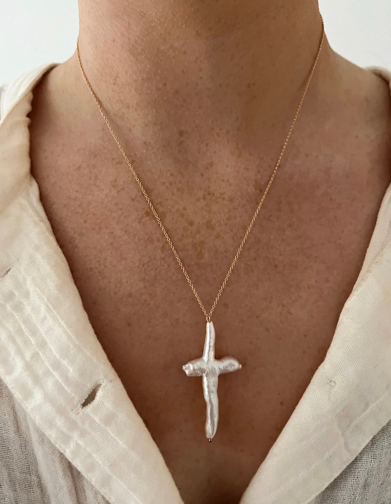 Graceful Cross Necklace