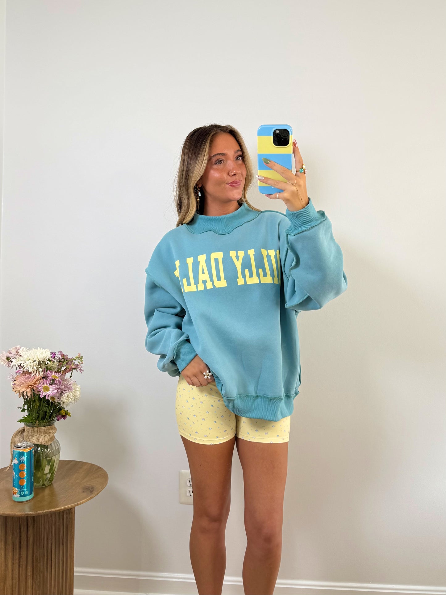 Dilly Dally Mockneck