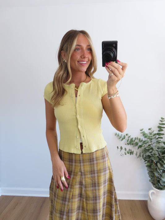 Buttercup Button Up