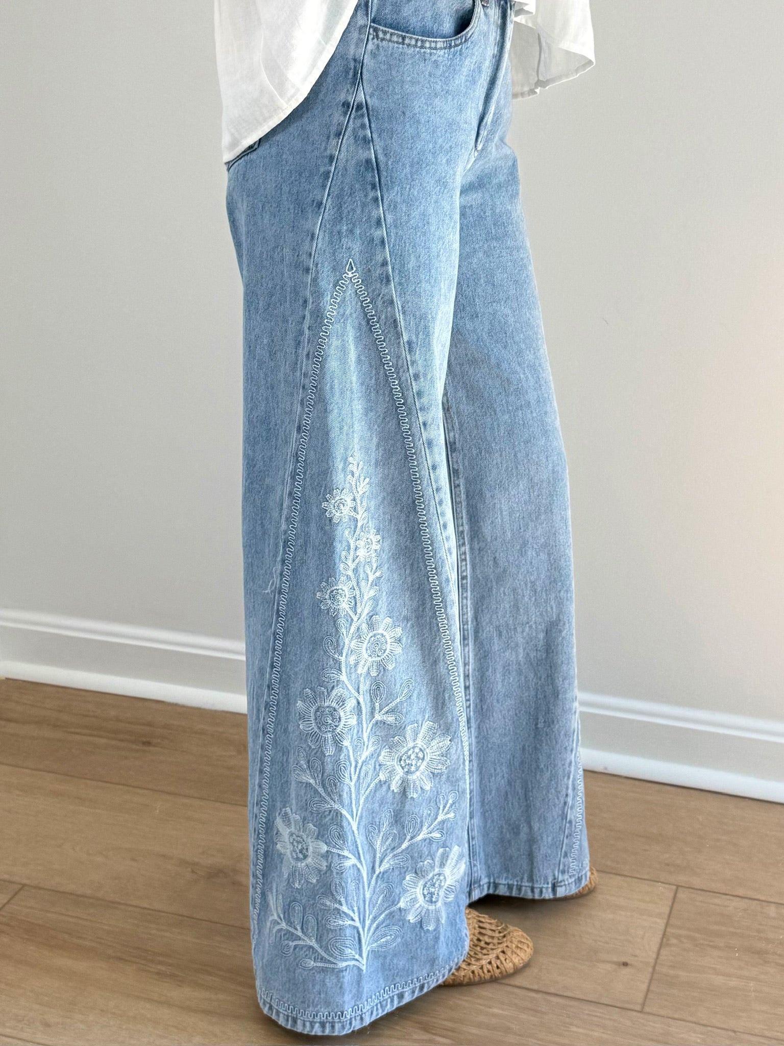 In Bloom Wideleg Denim