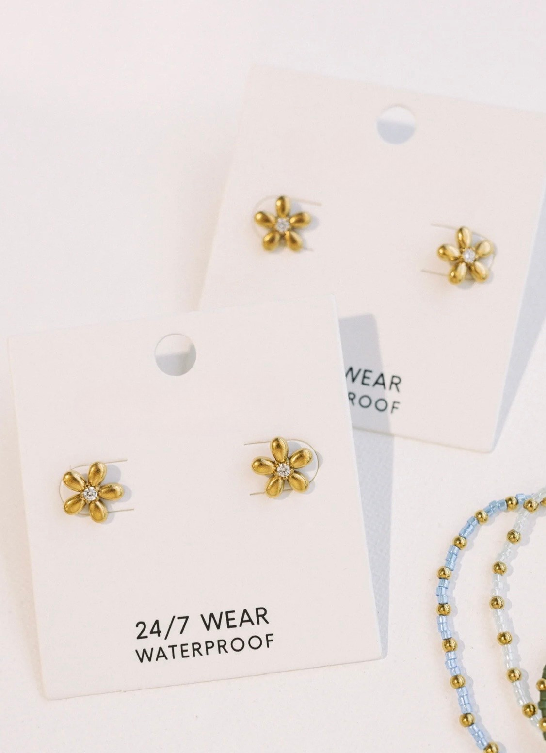 Dainty Daisy Stud Earrings