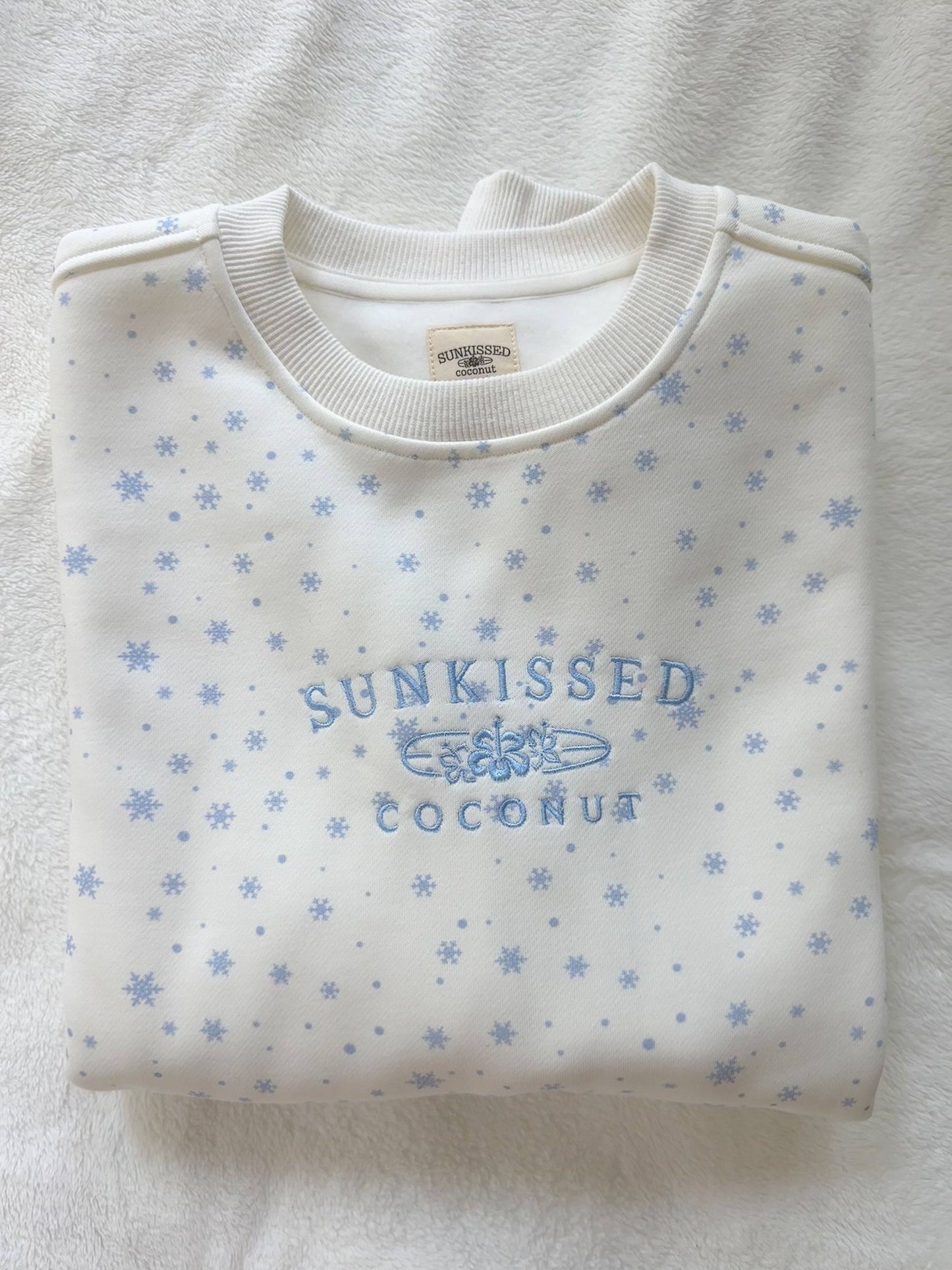 Snowflake Dreams Pullover