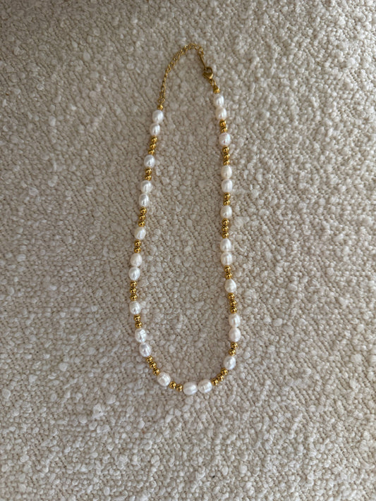 Pearl Necklace (PREORDER)