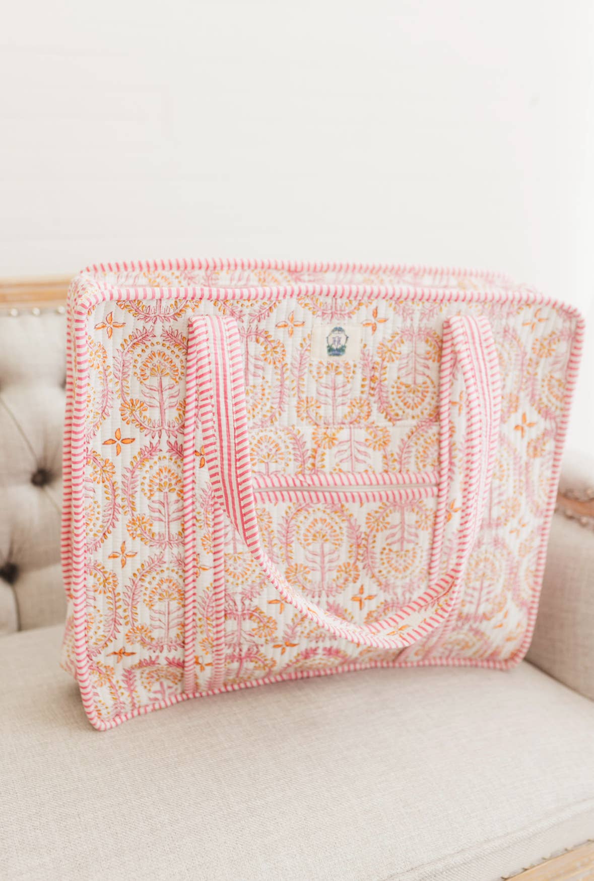 Dahlia Quilted Zipper Tote Bag
